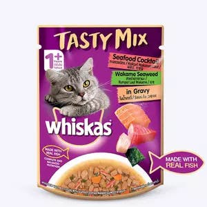 Whiskas Adult Tasty Mix Wet Cat Food Made With Real Fish, Seafood Cocktail Wakame Seaweed in Gravy
